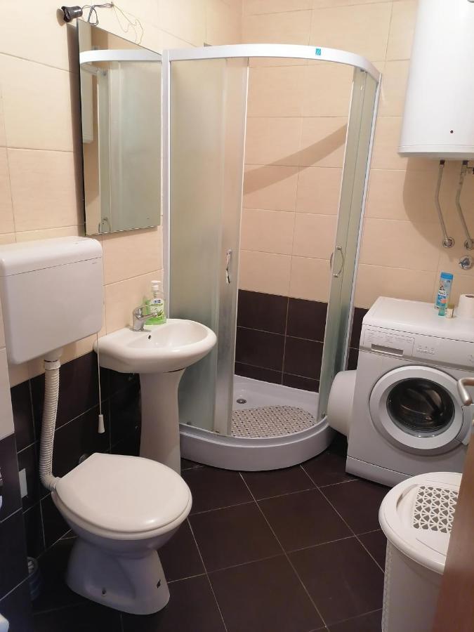 Centar S Apartment Nis Luaran gambar